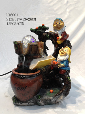 新款小矮人樹(shù)脂流水假山噴泉工藝品加濕器風(fēng)水球 集功能與意趣于一體的雅致擺件